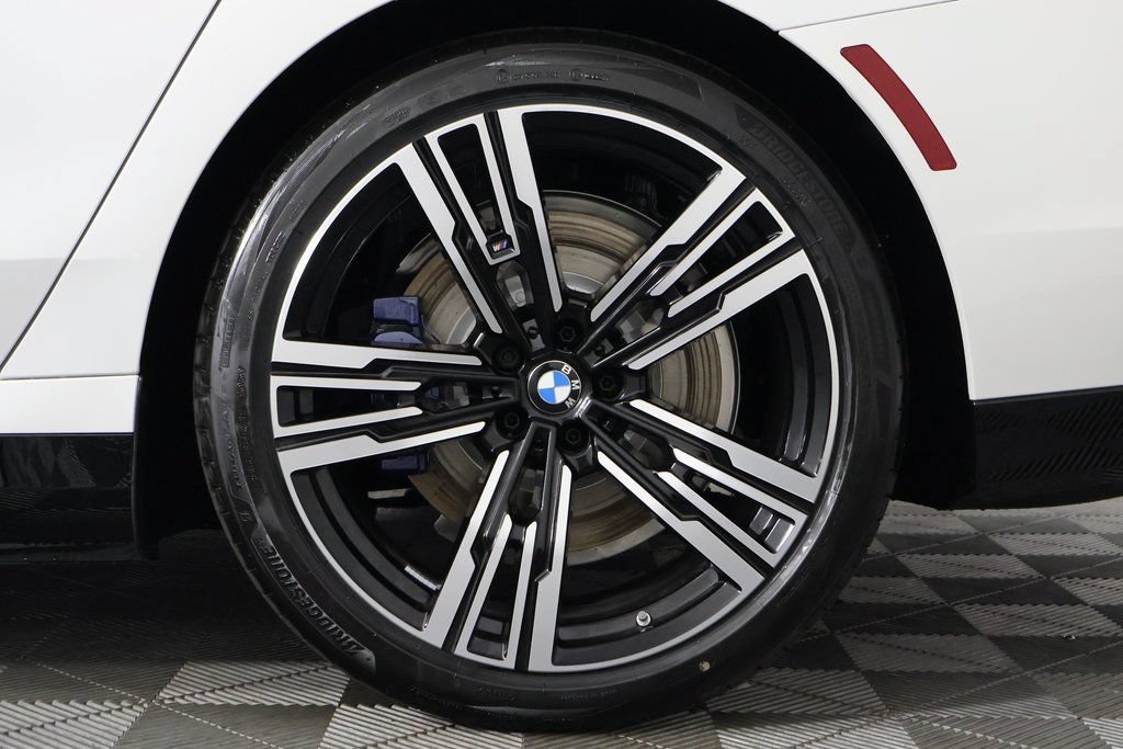 New 2026 BMW i7 eDrive50 w/ M Sport Package RWD image 10