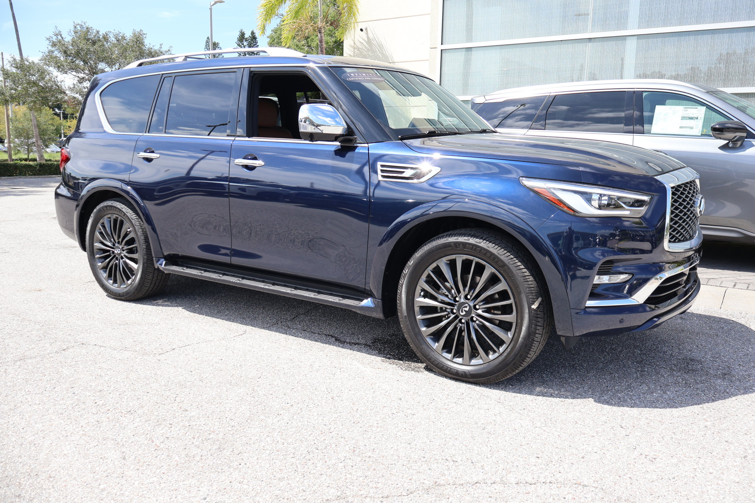Certified 2022 INFINITI QX80 Sensory w/ Cargo Package RWD image 12
