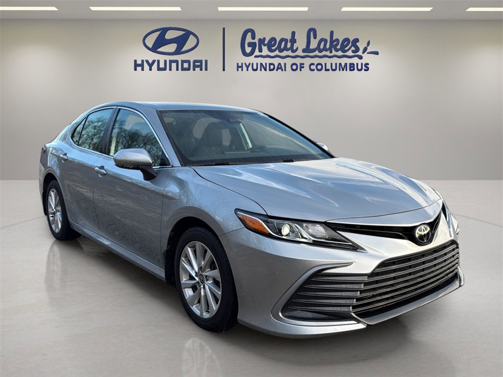 Used 2023 Toyota Camry LE image 7