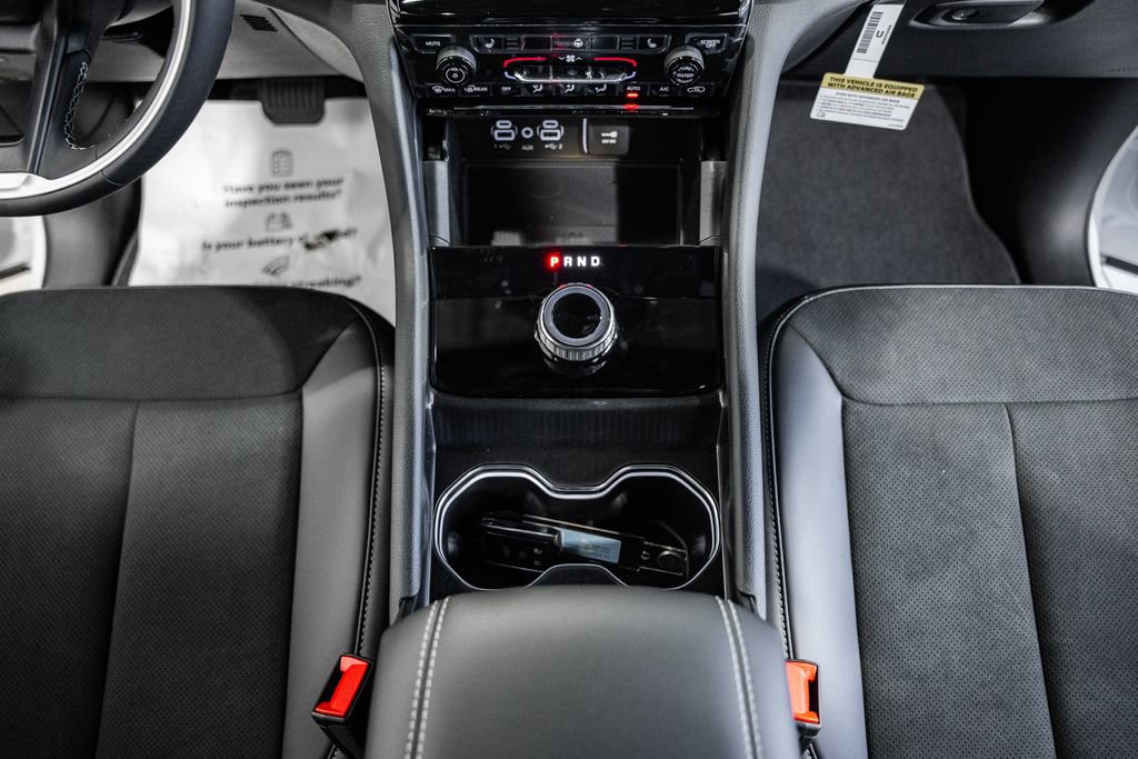 New 2025 Jeep Grand Cherokee Altitude image 23