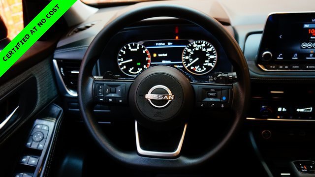 Used 2022 Nissan Rogue SV image 12