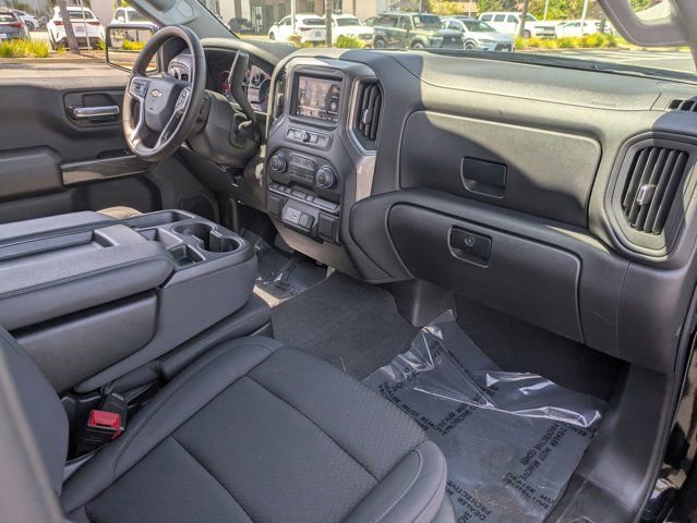 Used 2025 Chevrolet Silverado 1500 W/T w/ Trailering Package AWD/4WD image 25