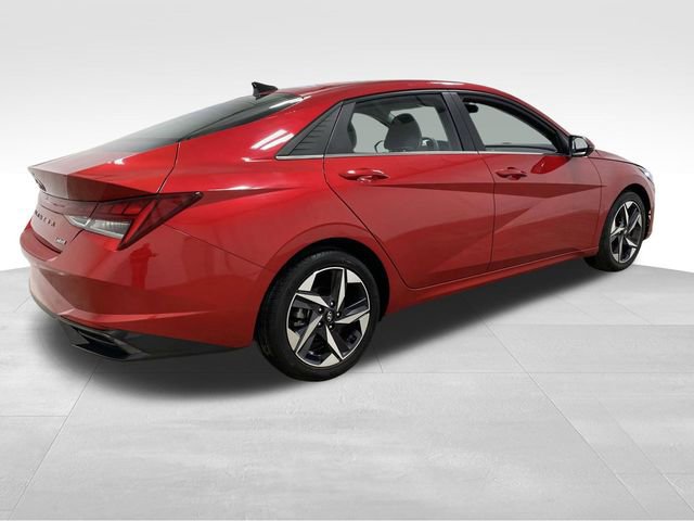 Used 2022 Hyundai Elantra Limited image 4