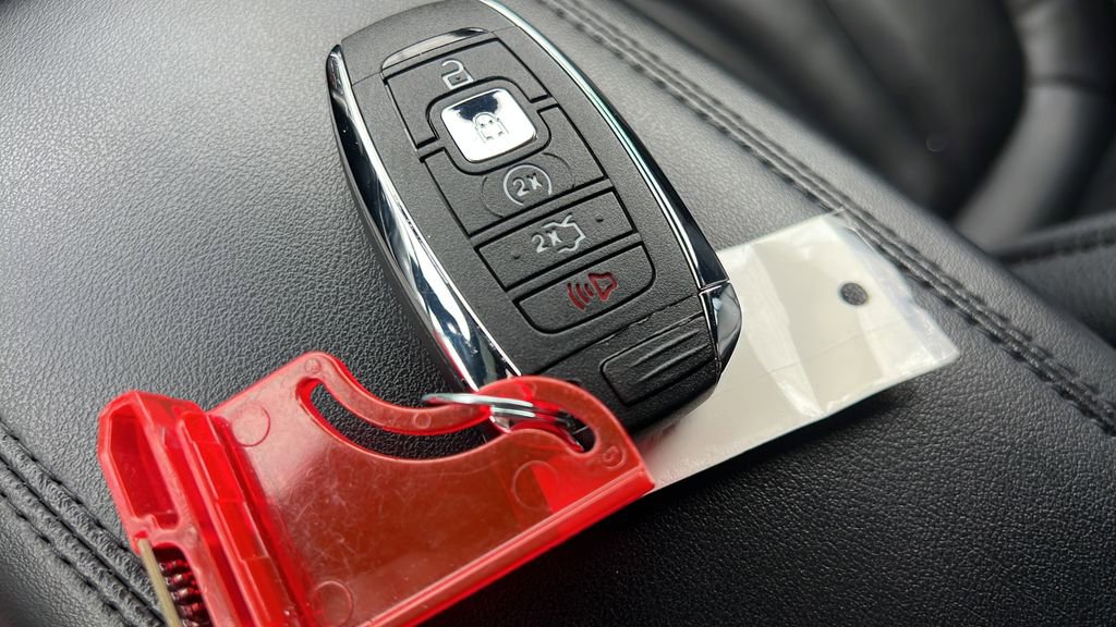 Used 2017 Lincoln MKC Premiere FWD image 42