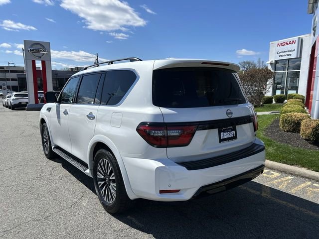 Used 2023 Nissan Armada SL w/ Midnight Edition Package image 6