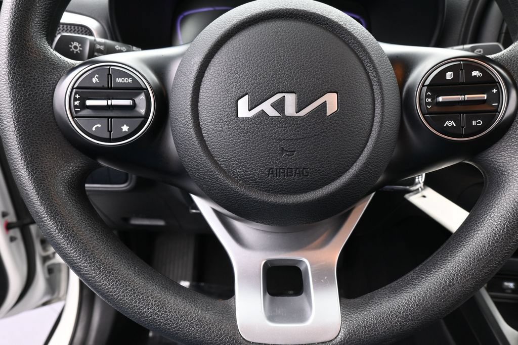 Used 2024 Kia Soul LX w/ Option Group 015 FWD image 27