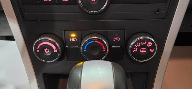 Used 2008 Pontiac Torrent 2WD w/ Preferred Package image 18