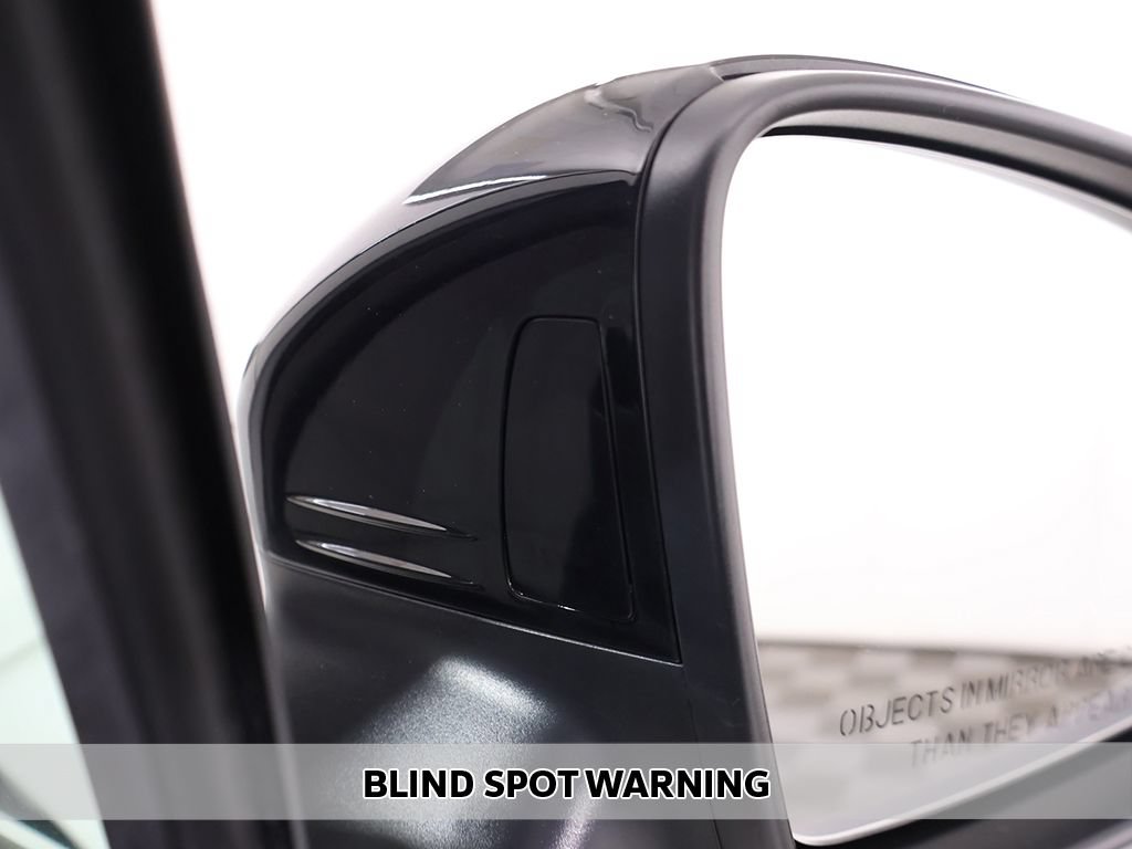 Used 2024 Volkswagen Tiguan SE R-Line AWD/4WD image 5