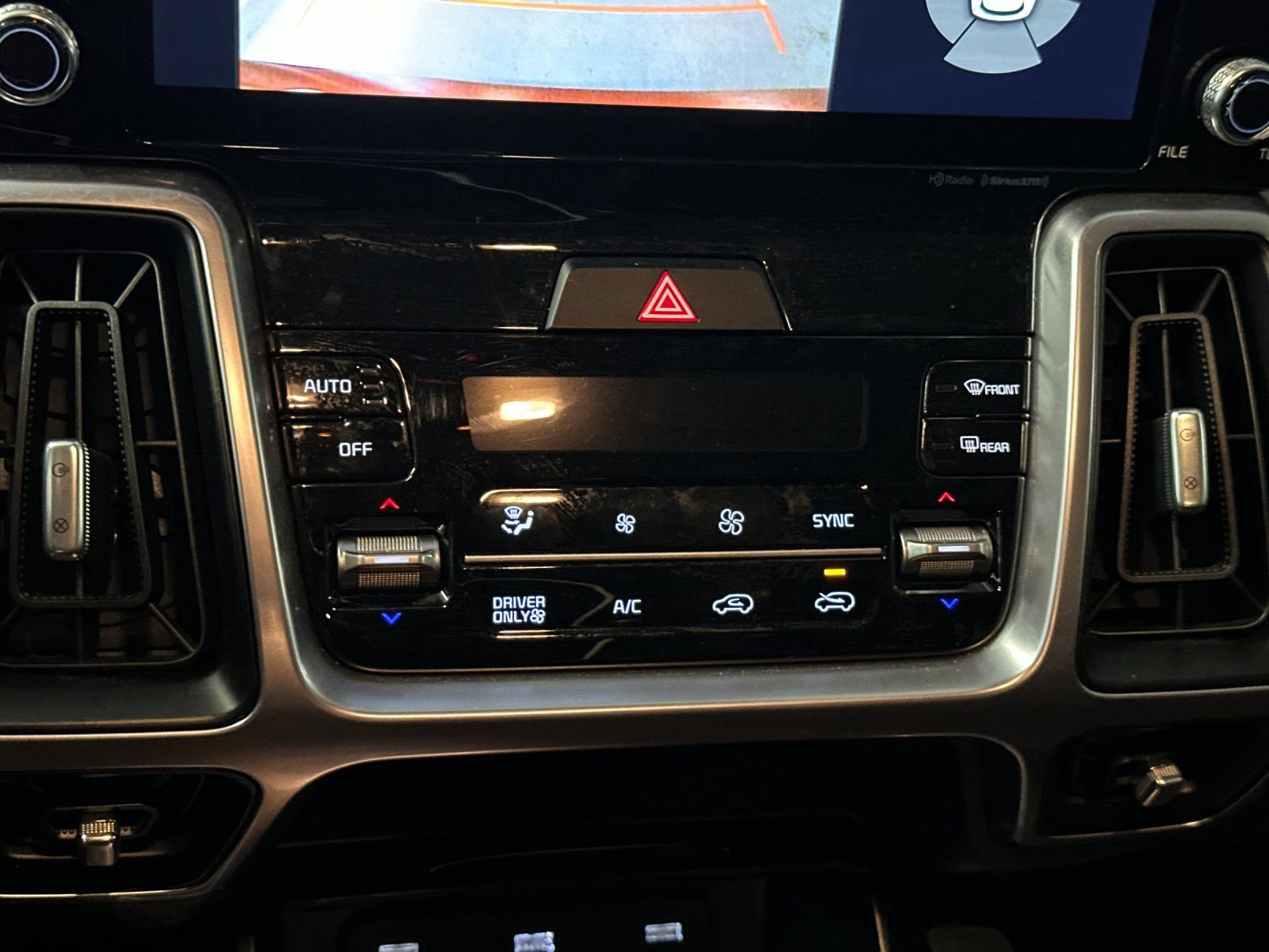 Certified 2022 Kia Sorento S image 30