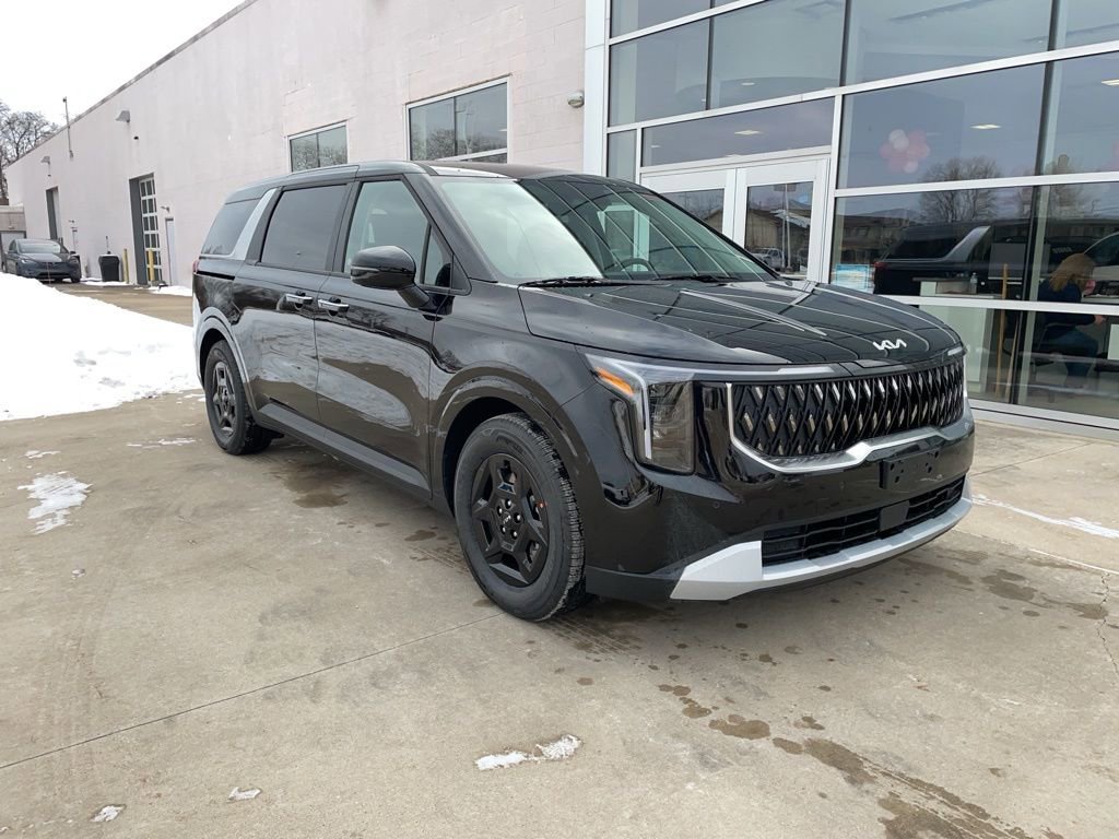 New 2026 Kia Carnival image 1