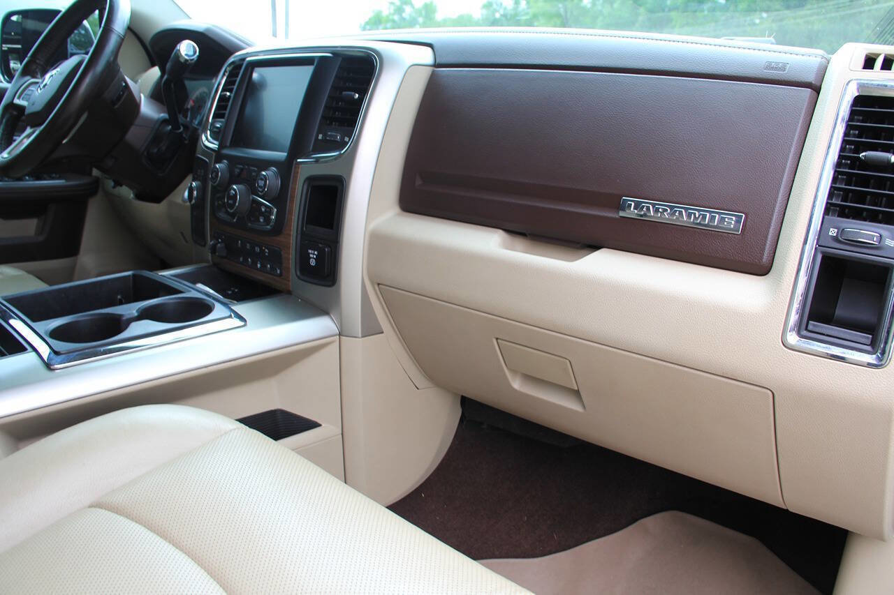 Used 2015 RAM 2500 Laramie w/ Protection Group AWD/4WD image 14