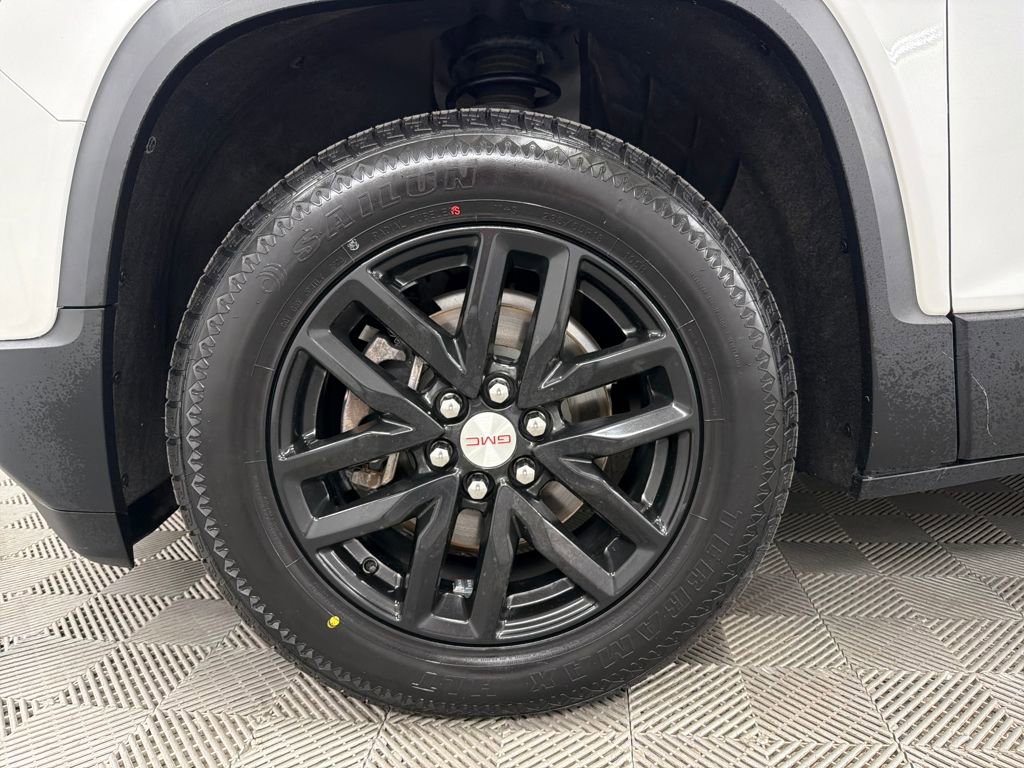Used 2019 GMC Acadia SLT image 13
