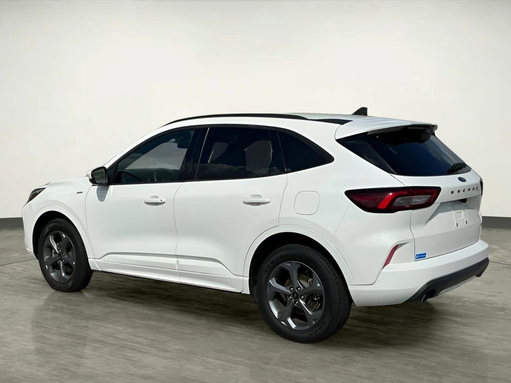 Certified 2024 Ford Escape ST-Line Select image 3
