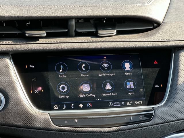 Certified 2024 Cadillac XT6 Luxury AWD/4WD image 3