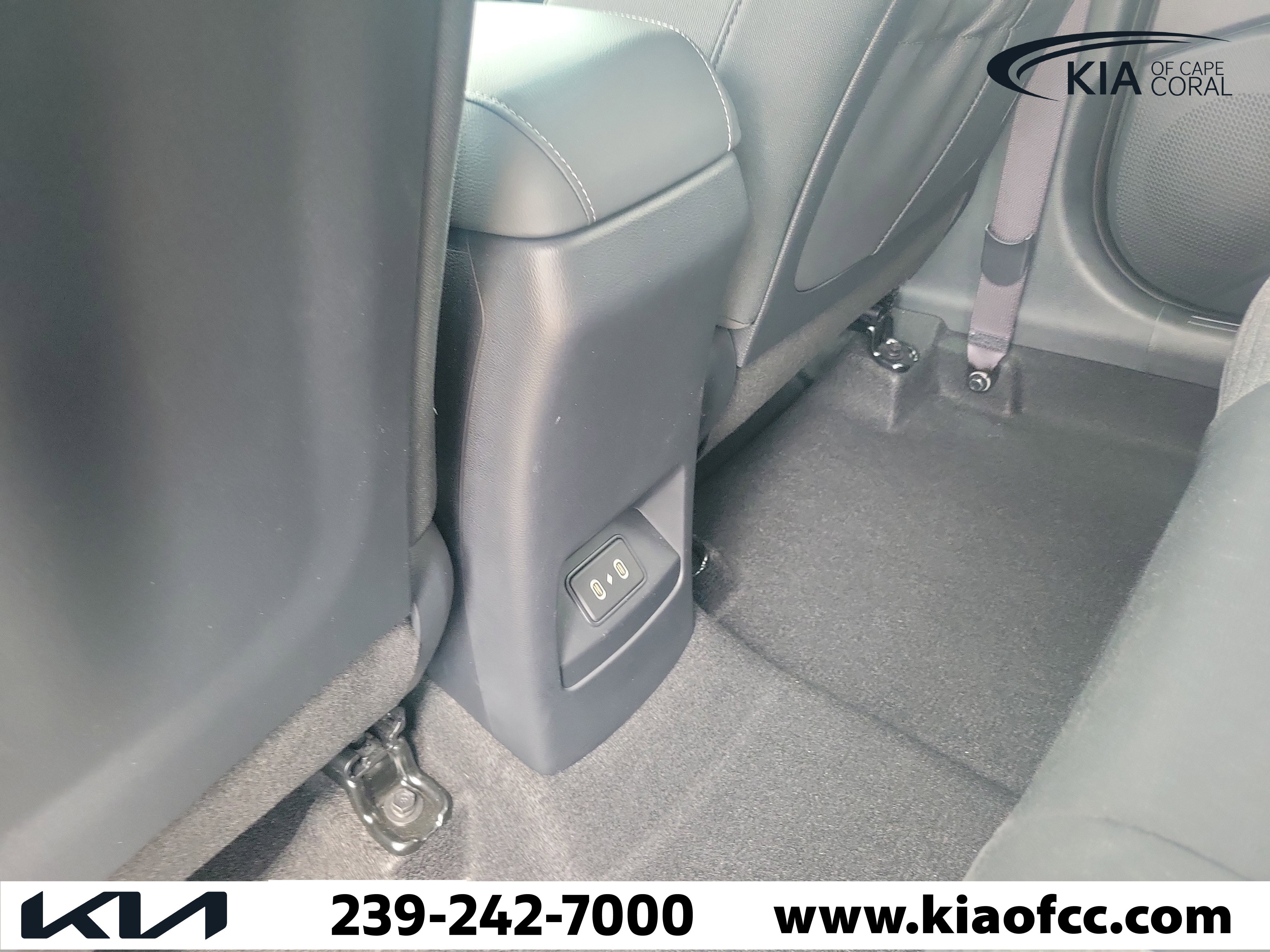 Used 2025 Kia Soul EX FWD image 16