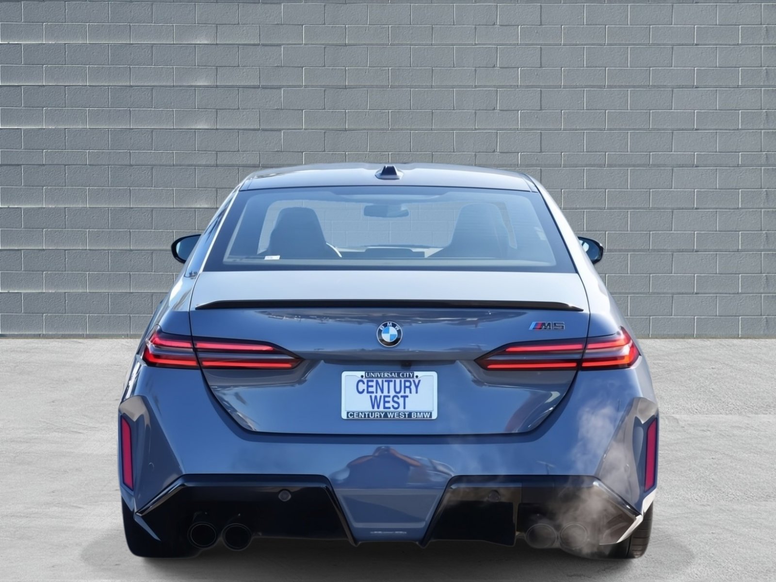 Used 2026 BMW M5 image 4