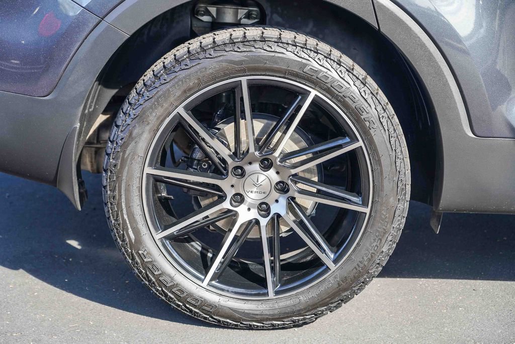 Used 2024 Kia Telluride EX w/ EX Captain's Chair Package image 14