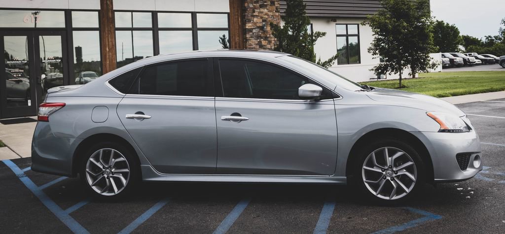 Used 2014 Nissan Sentra SR w/ Premium Package FWD image 13