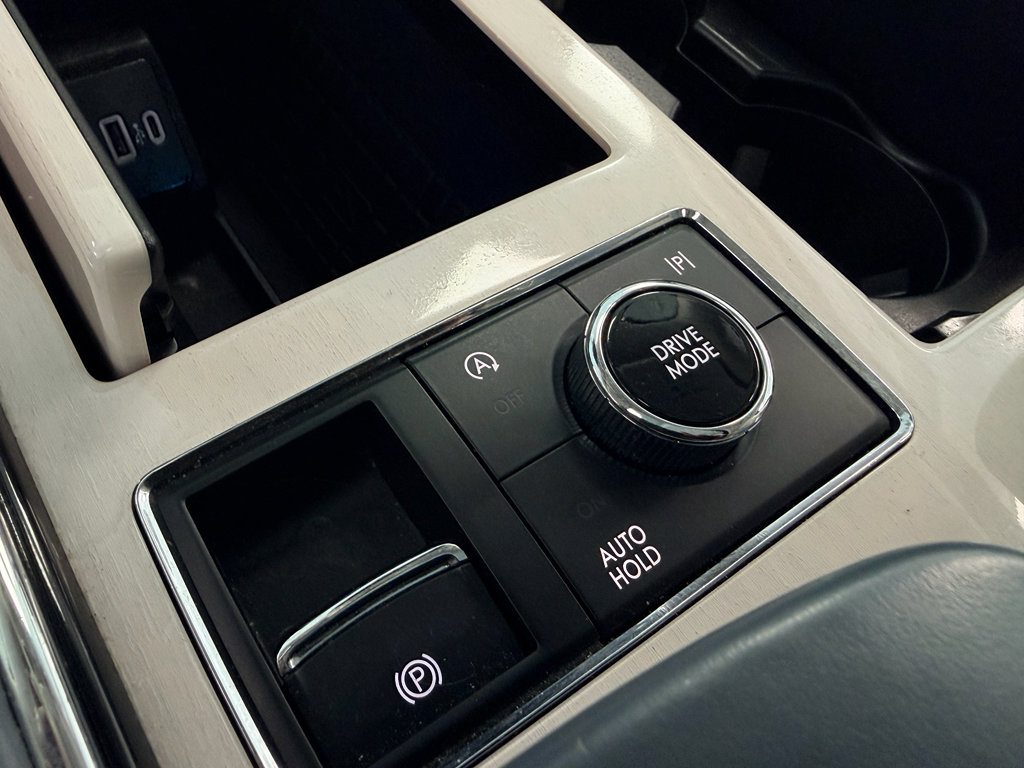 Used 2023 Lincoln Navigator L Black Label AWD/4WD image 32