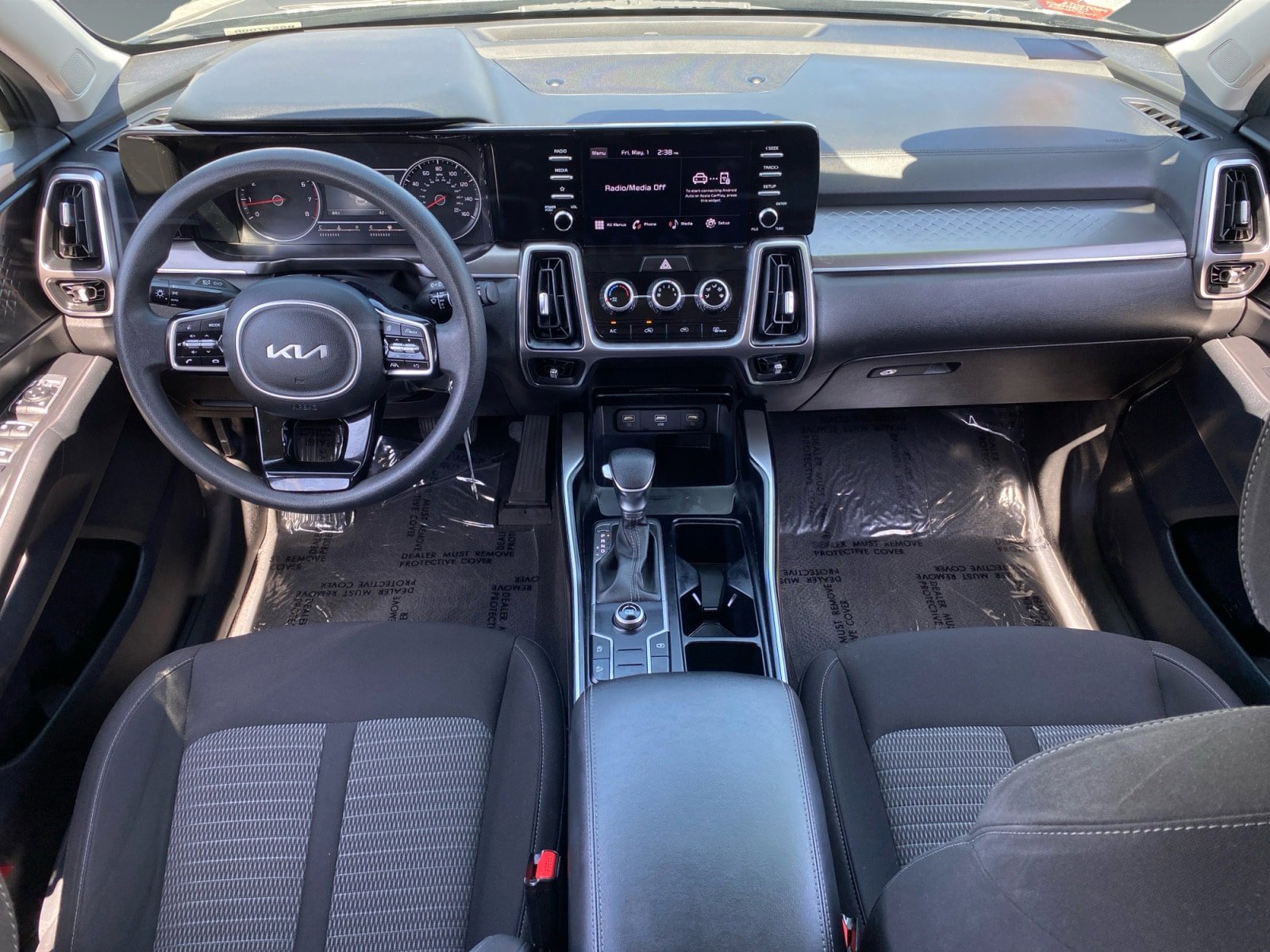 Used 2023 Kia Sorento LX FWD image 10