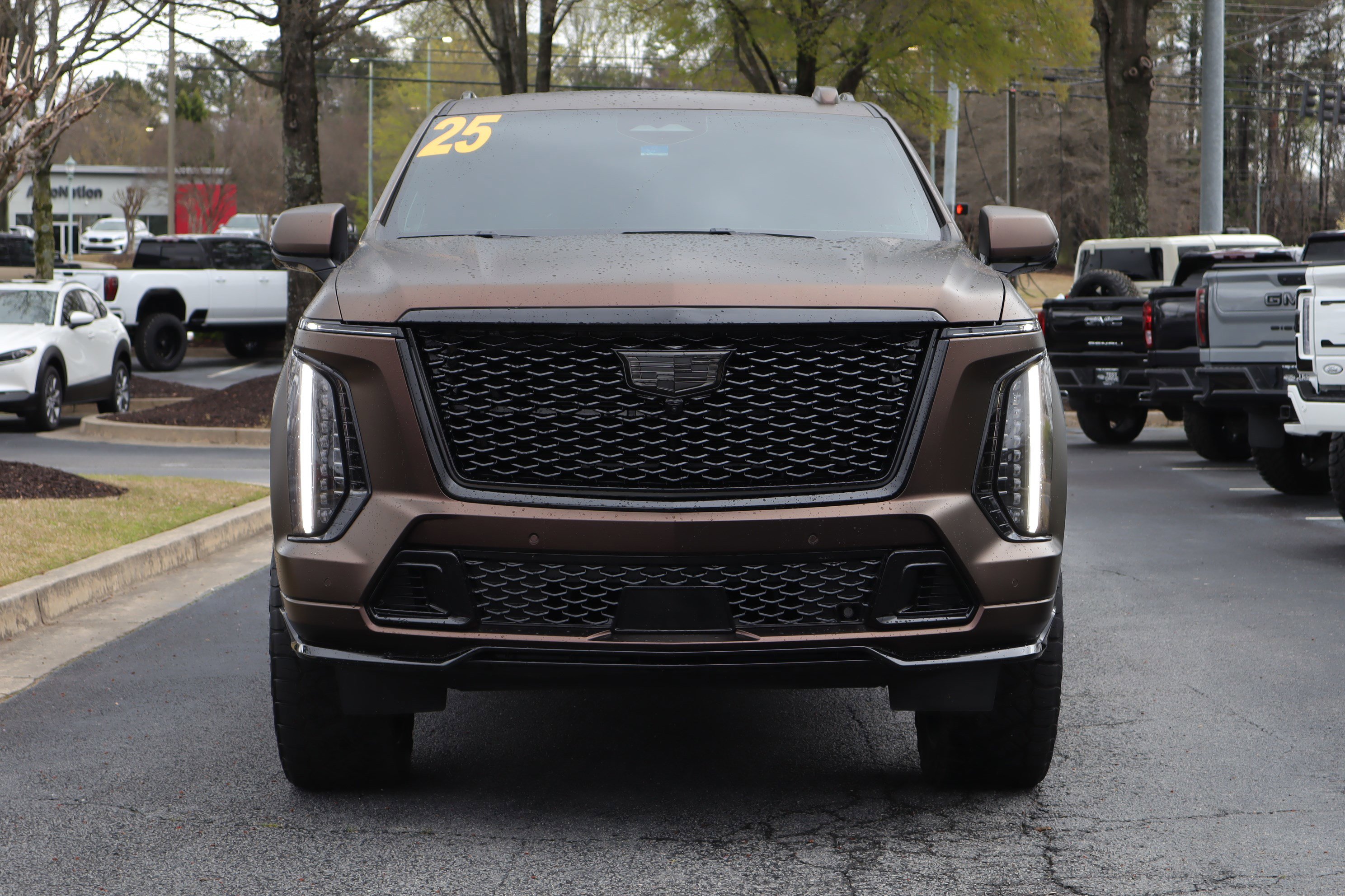 Used 2025 Cadillac Escalade V w/ LPO, ONYX Package image 39