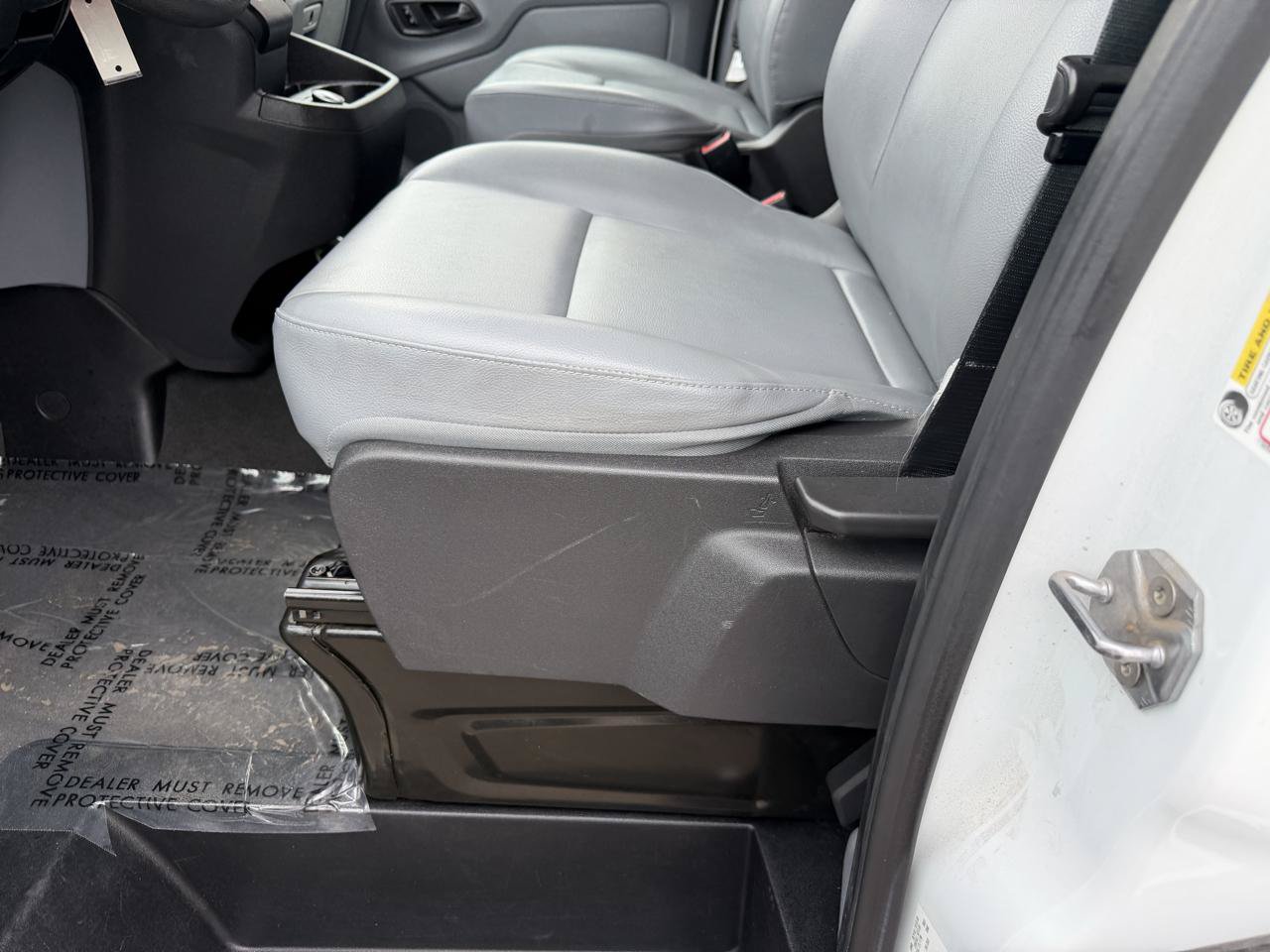 Used 2018 Ford Transit 150 XL RWD image 12