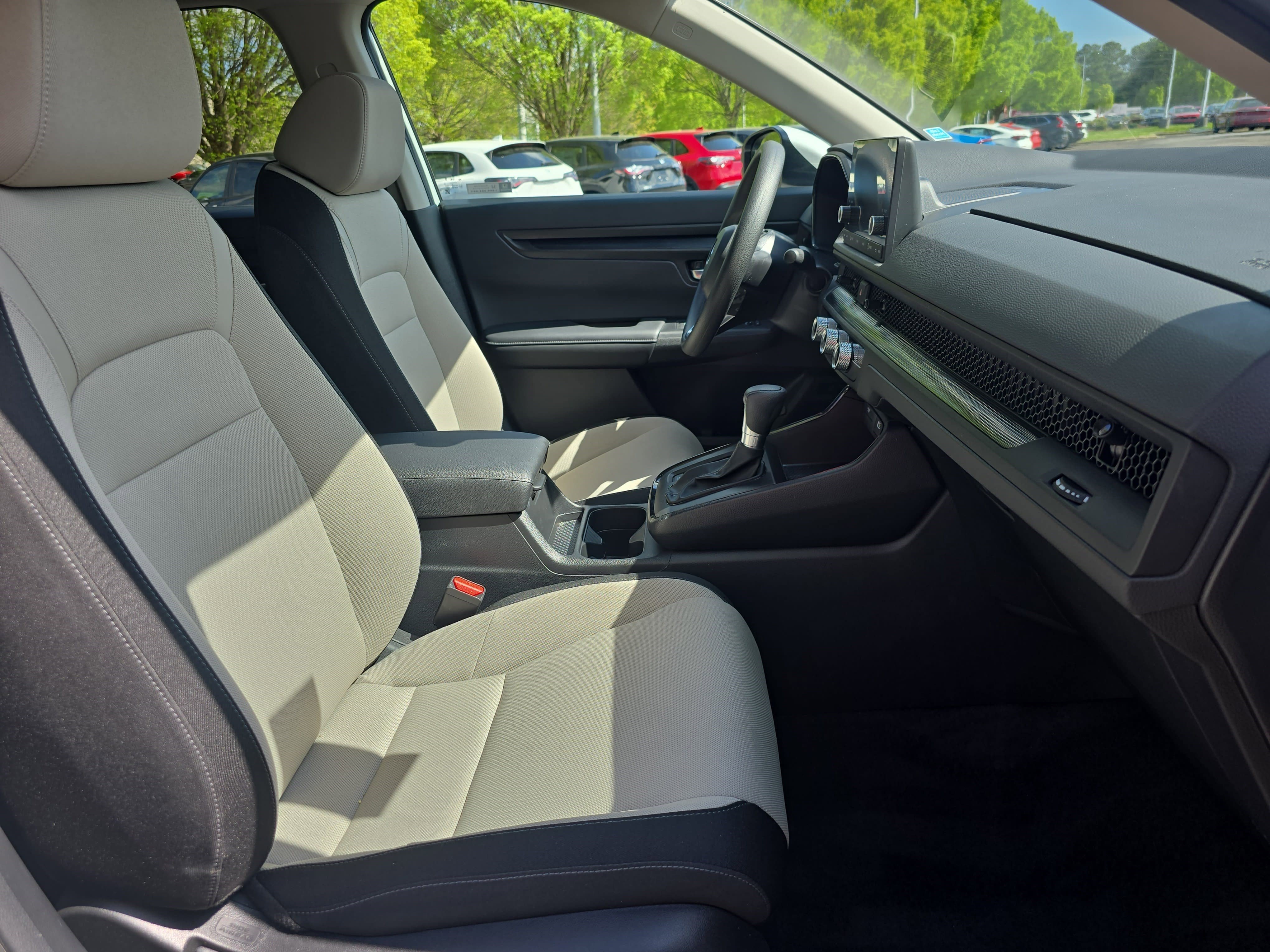 Used 2024 Honda CR-V EX image 10