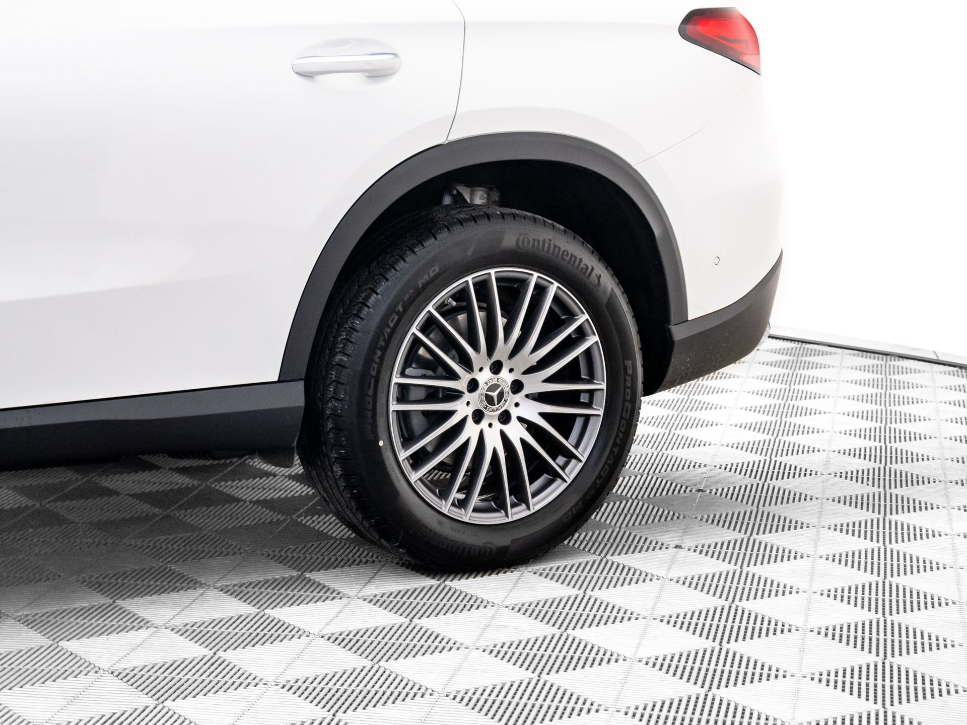New 2026 Mercedes-Benz GLC 300 4MATIC image 34