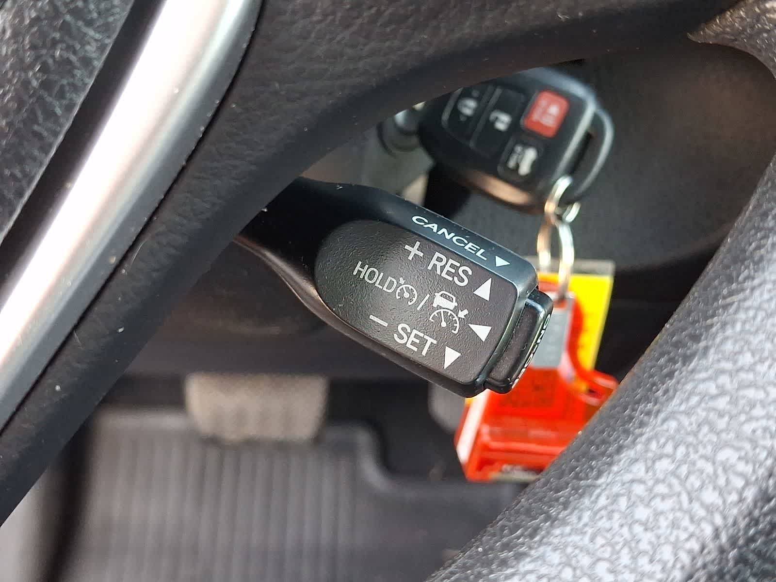 Certified 2018 Toyota Corolla LE FWD image 27
