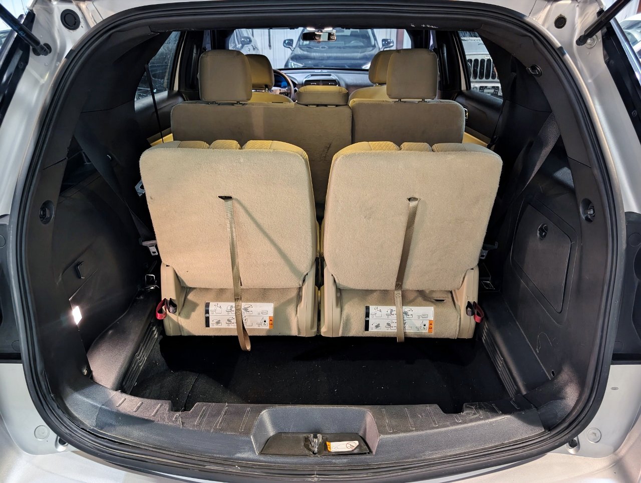 Used 2017 Ford Explorer FWD image 23
