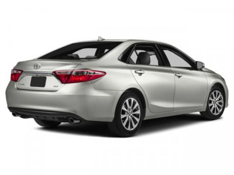 Used 2015 Toyota Camry XLE image 2