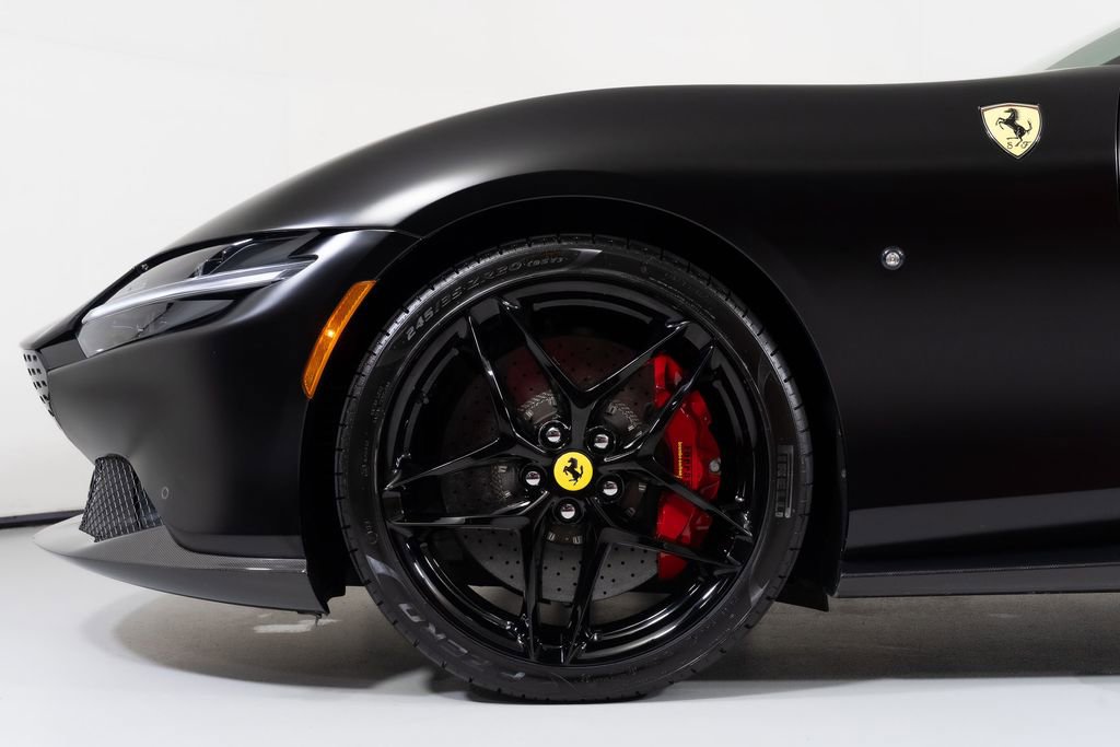 Used 2025 Ferrari Roma Spider image 12