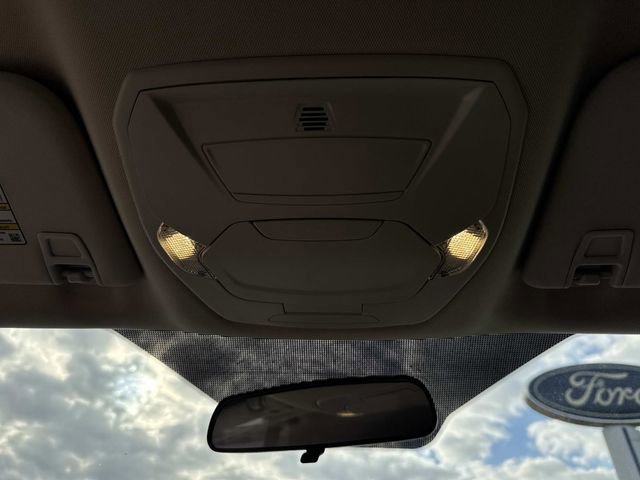 Used 2017 Ford Escape SE w/ SE Sport Appearance Package image 30