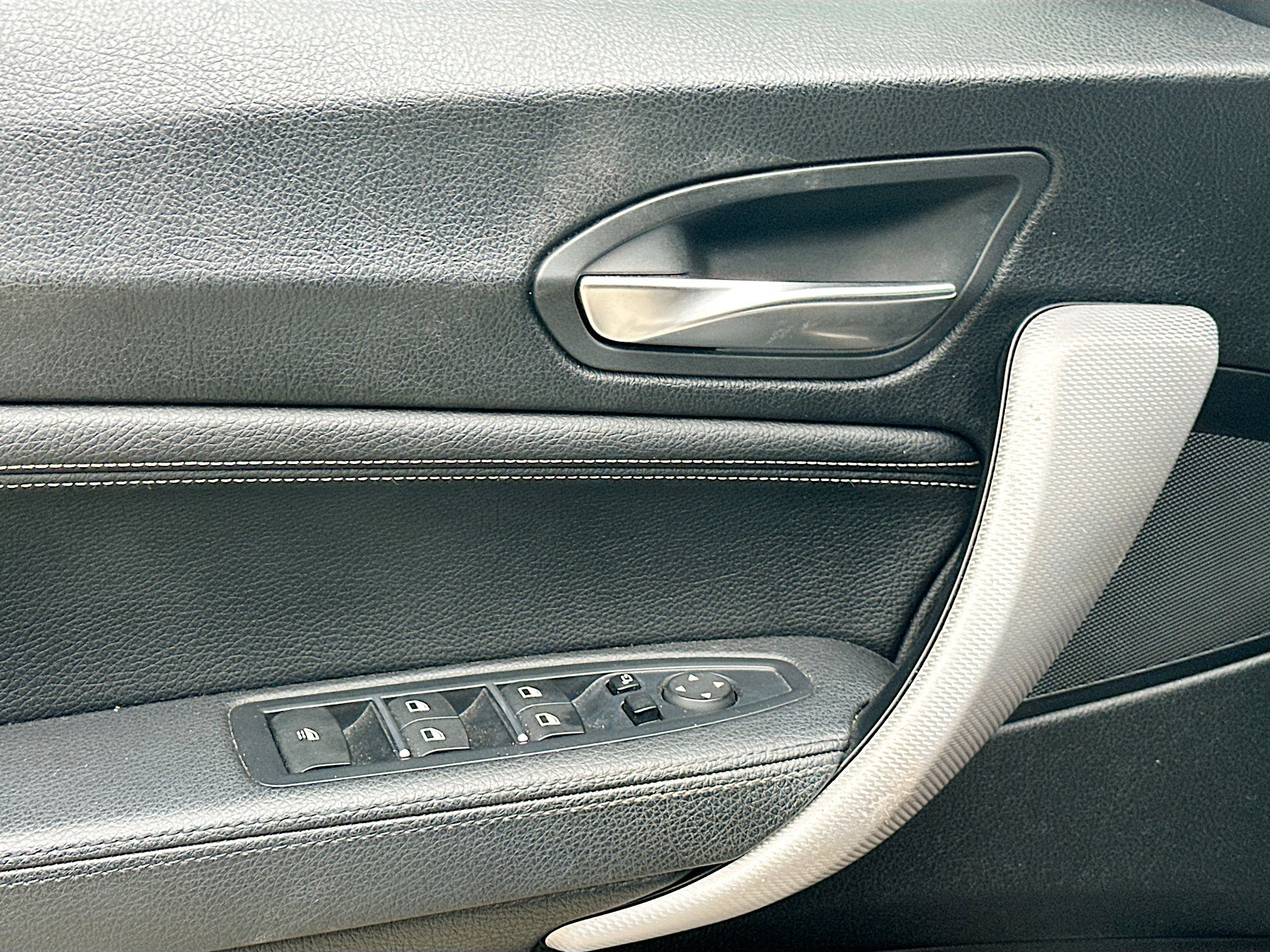 Used 2020 BMW M240i Convertible w/ Premium Package image 18