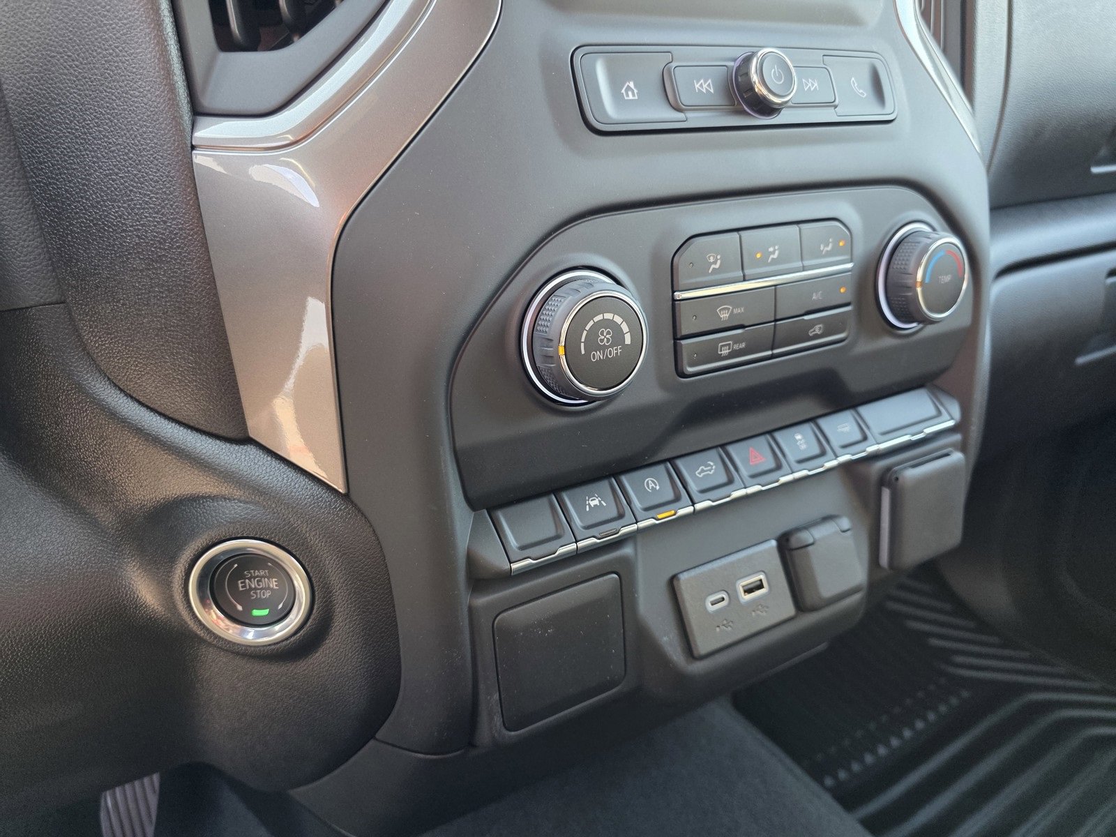 New 2025 Chevrolet Silverado 1500 Custom image 26