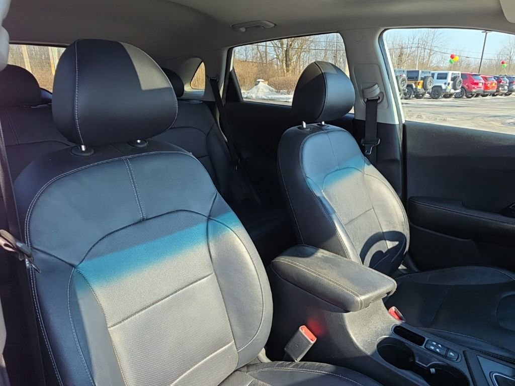 Used 2019 Kia Niro Touring image 47
