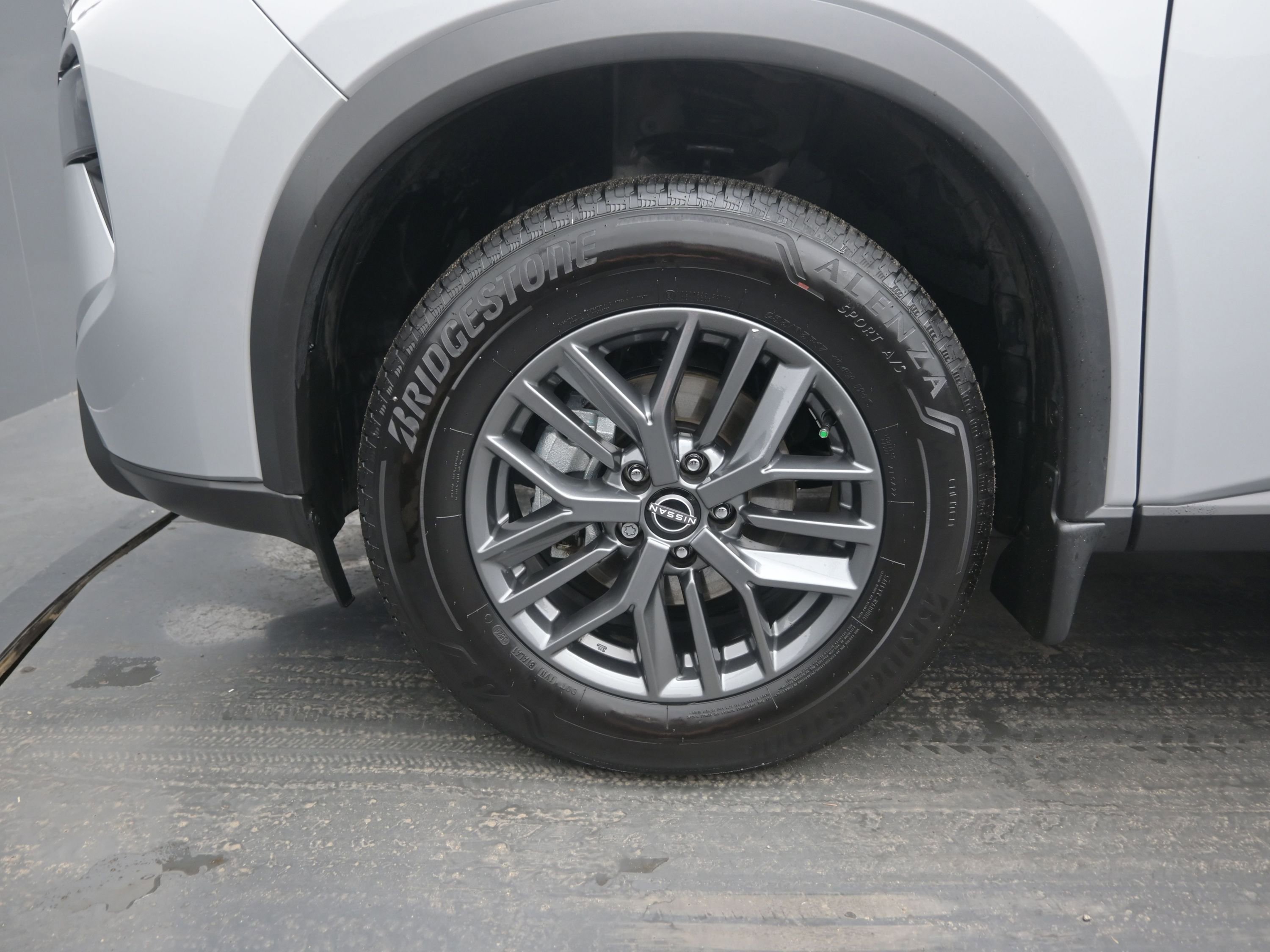 Certified 2025 Nissan Rogue S image 9