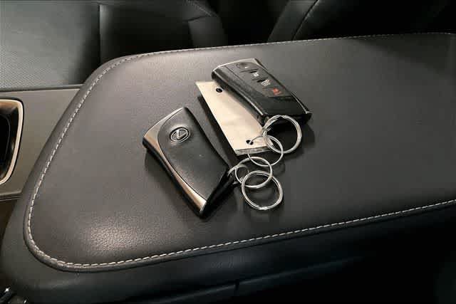 Certified 2022 Lexus NX 350h AWD w/ Towing Package (2000 Lbs) image 35