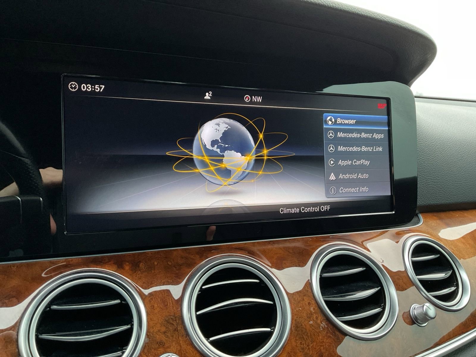 Used 2018 Mercedes-Benz E 300 4MATIC image 26