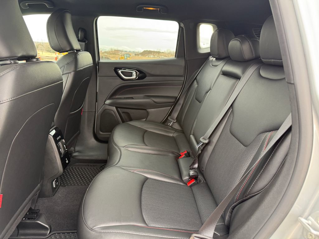New 2026 Jeep Compass Trailhawk image 15