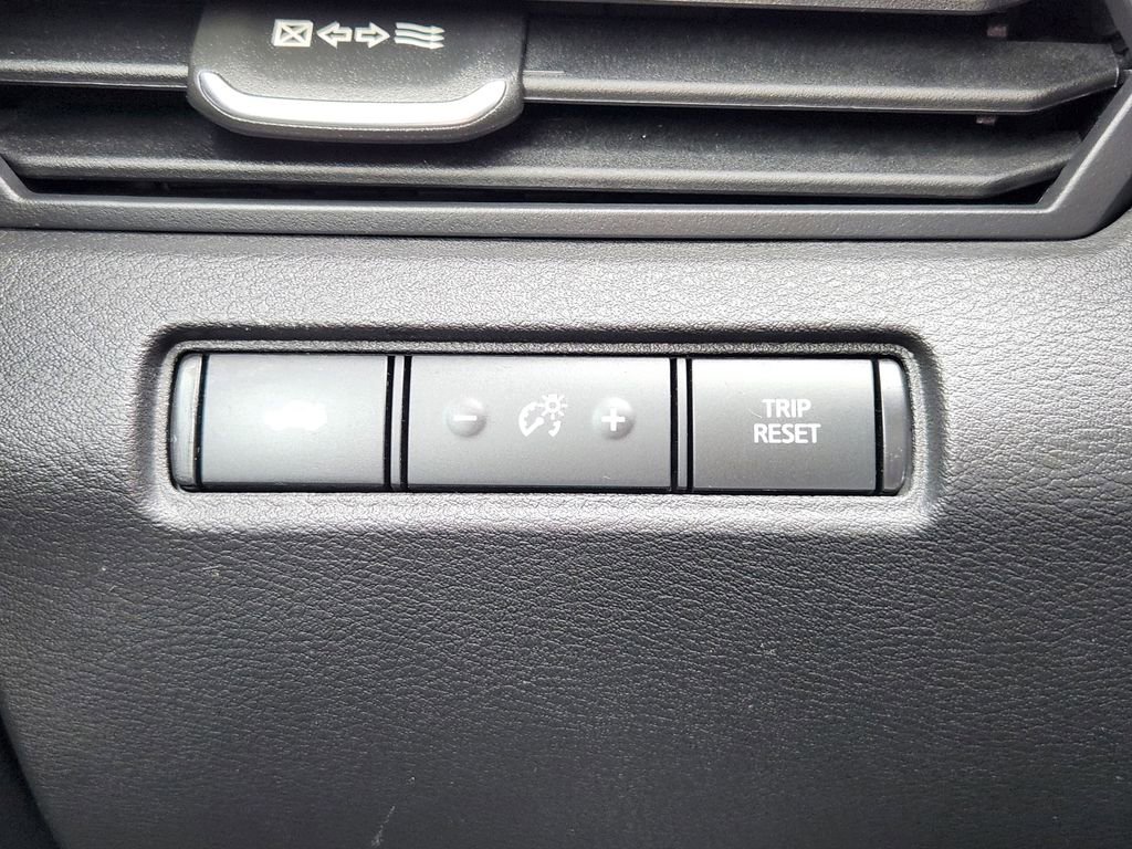 Used 2024 Nissan Altima 2.5 SR image 18