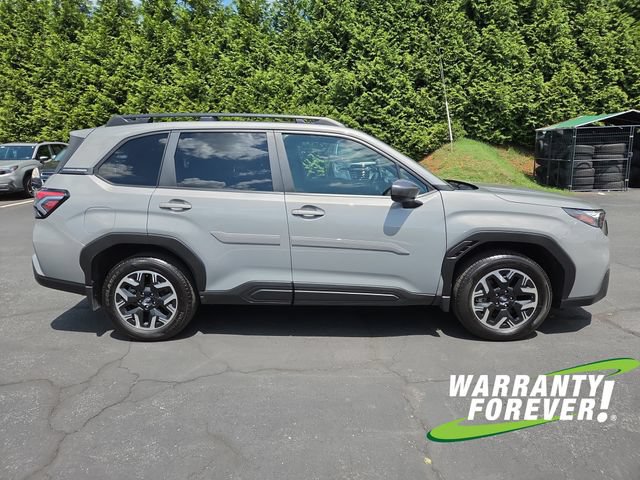 Used 2025 Subaru Forester Premium AWD/4WD image 8