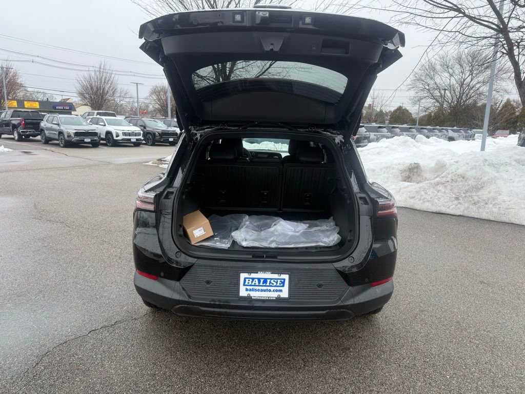 New 2026 Chevrolet Equinox EV LT FWD image 8