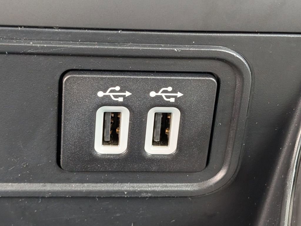 Used 2021 Ford EcoSport S image 32