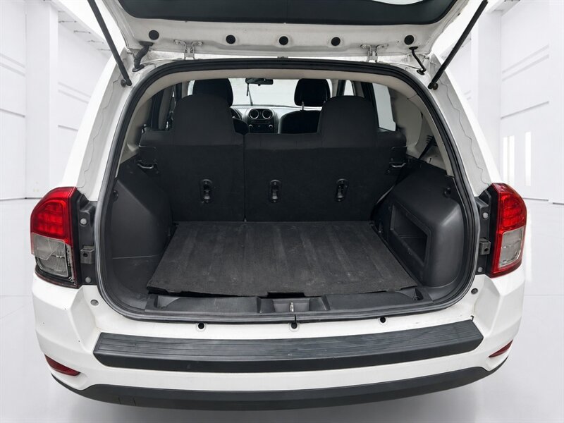 Used 2011 Jeep Compass 4WD image 16