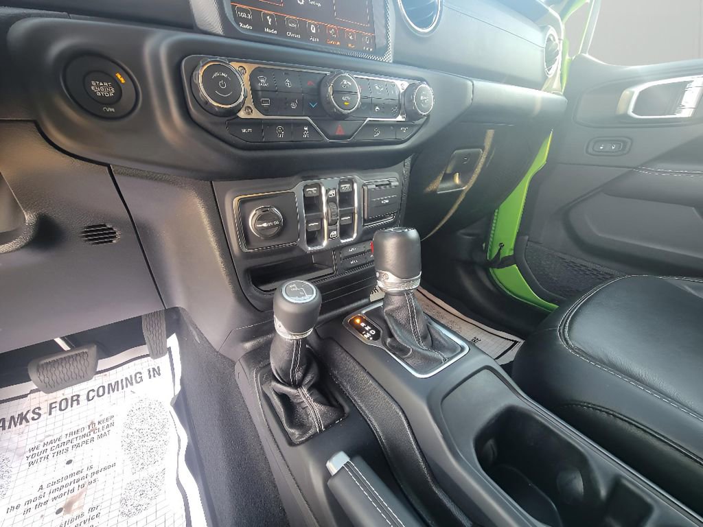 Used 2019 Jeep Wrangler Unlimited Sahara image 23