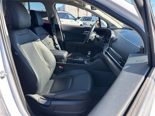 Used 2023 Kia Sportage EX image 19