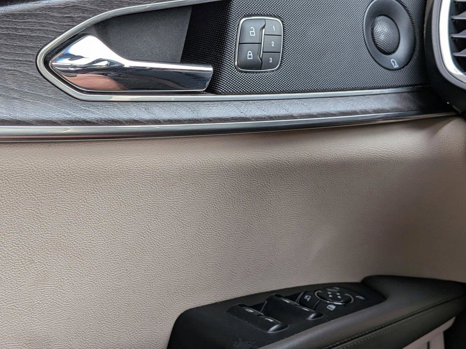 Used 2019 Lincoln Nautilus Reserve AWD/4WD image 4