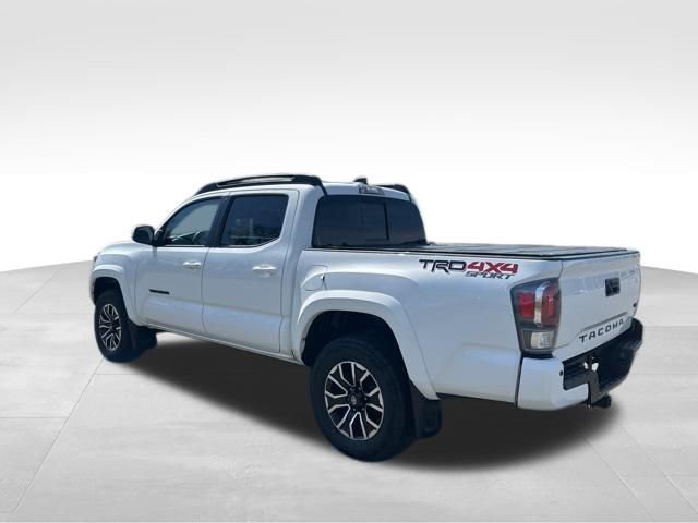 Used 2023 Toyota Tacoma TRD Sport w/ Technology Package AWD/4WD image 3