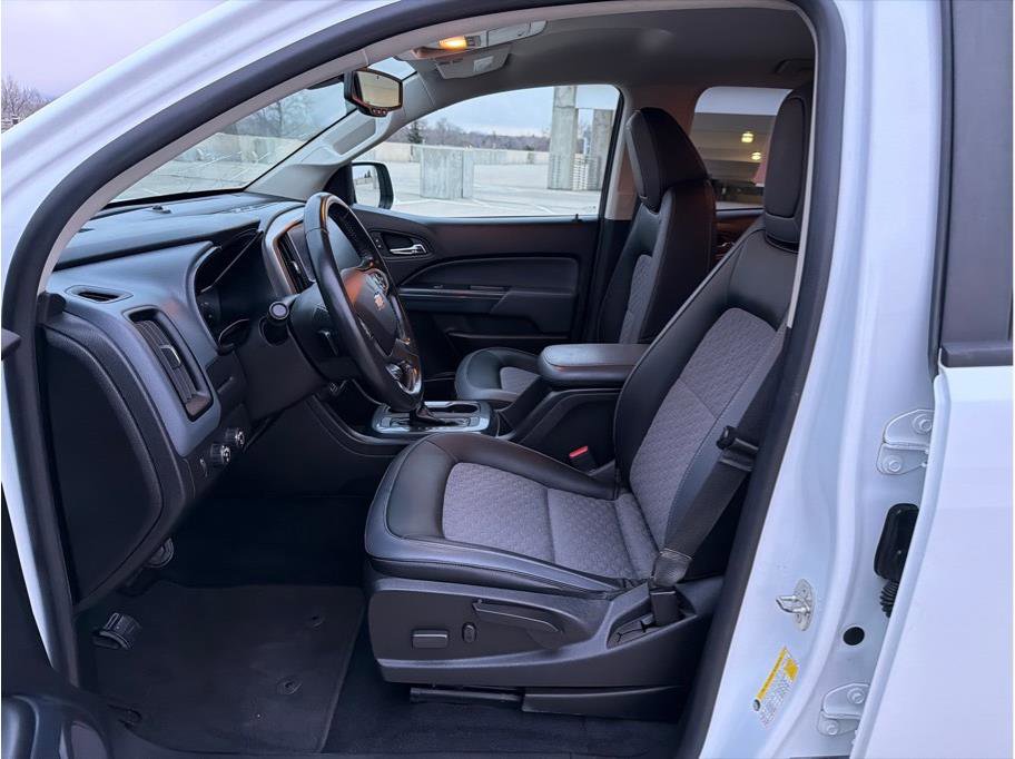 Used 2018 Chevrolet Colorado Z71 image 10